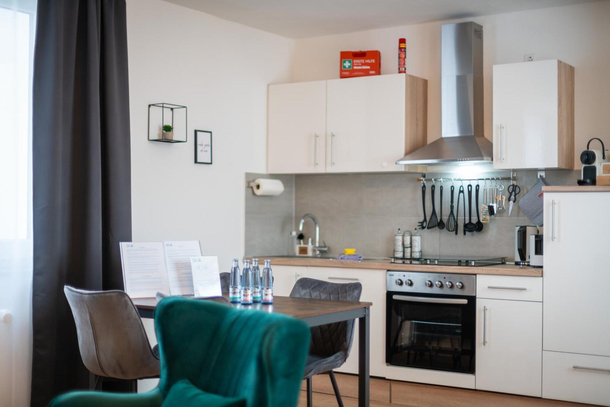 Free Living - City Design Apartments, Zentrum, Outlet, Balkon, Kueche ولفسبورج المظهر الخارجي الصورة