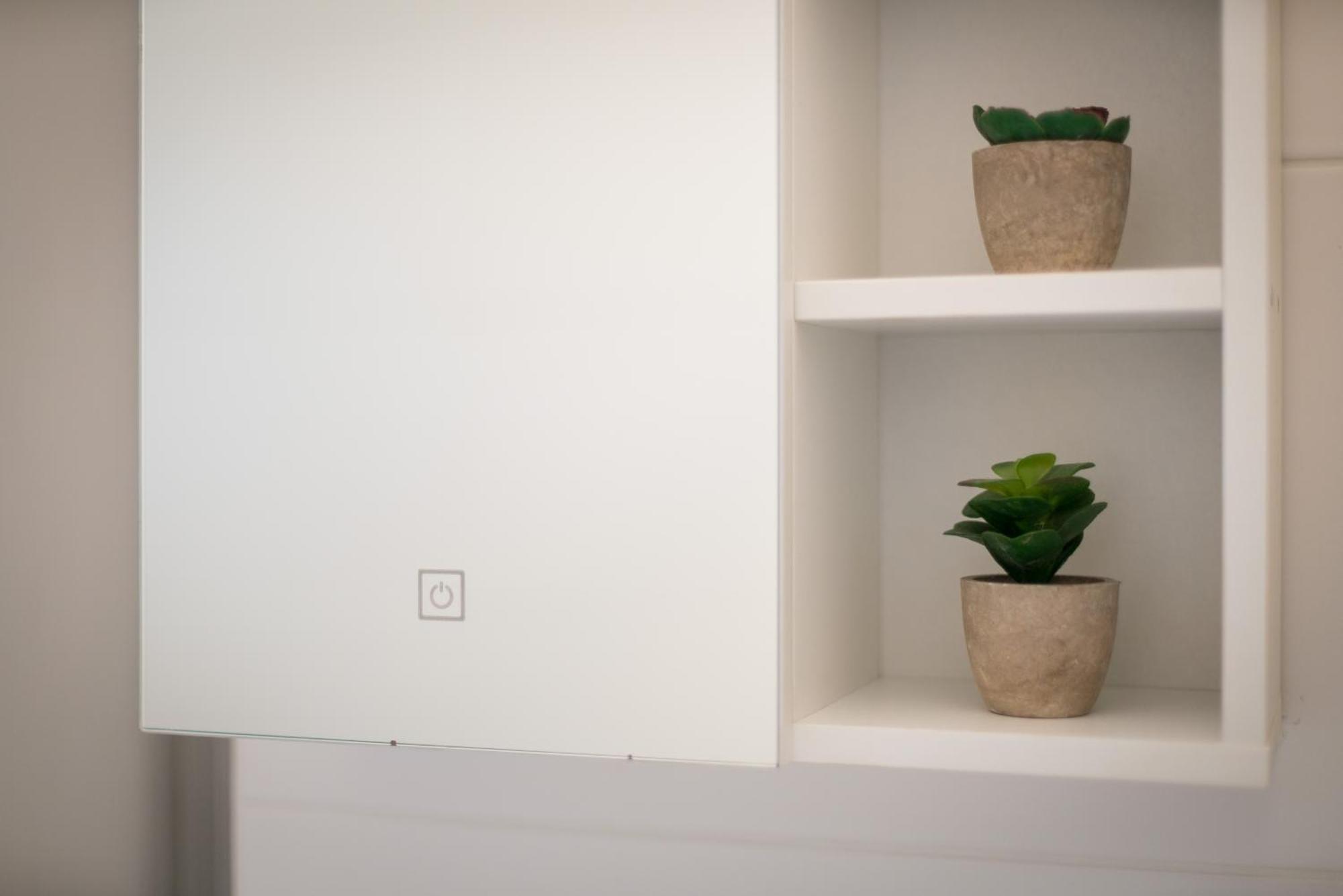 Free Living - City Design Apartments, Zentrum, Outlet, Balkon, Kueche ولفسبورج المظهر الخارجي الصورة