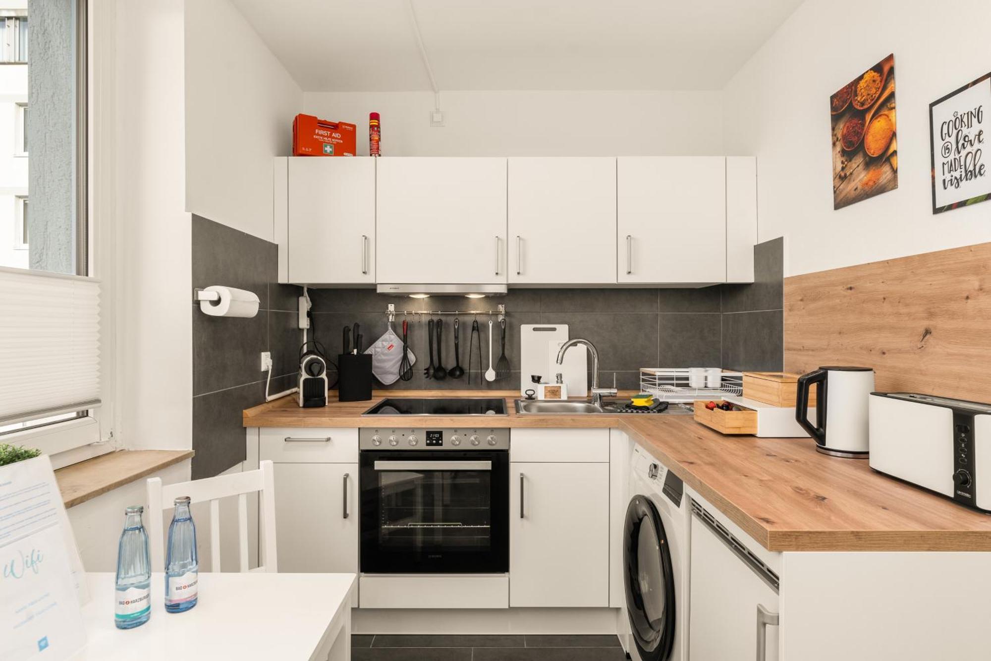 Free Living - City Design Apartments, Zentrum, Outlet, Balkon, Kueche ولفسبورج المظهر الخارجي الصورة