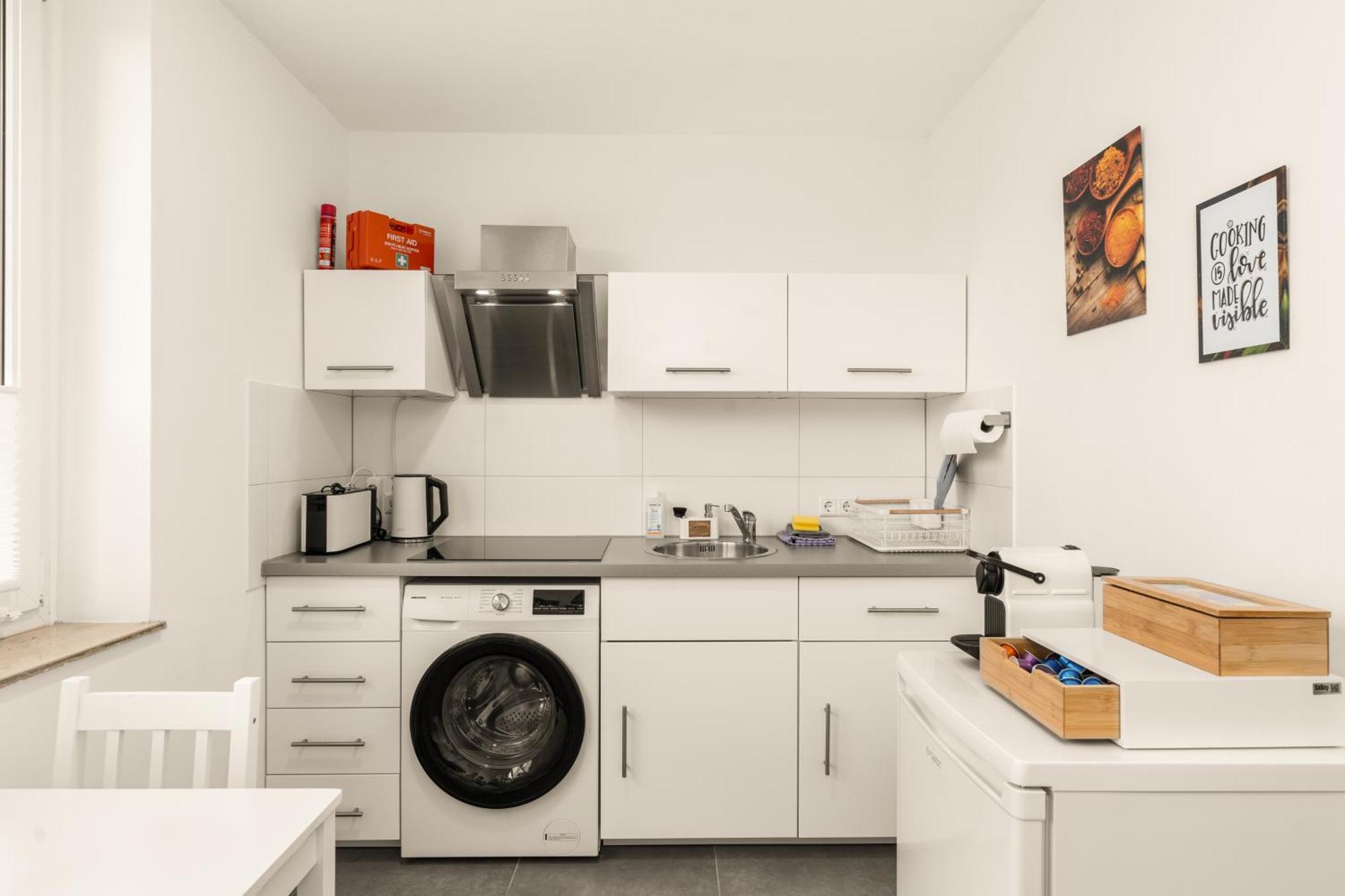 Free Living - City Design Apartments, Zentrum, Outlet, Balkon, Kueche ولفسبورج المظهر الخارجي الصورة